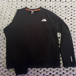 Men’s Large North Face Tekware fleece crew neck in TNF black